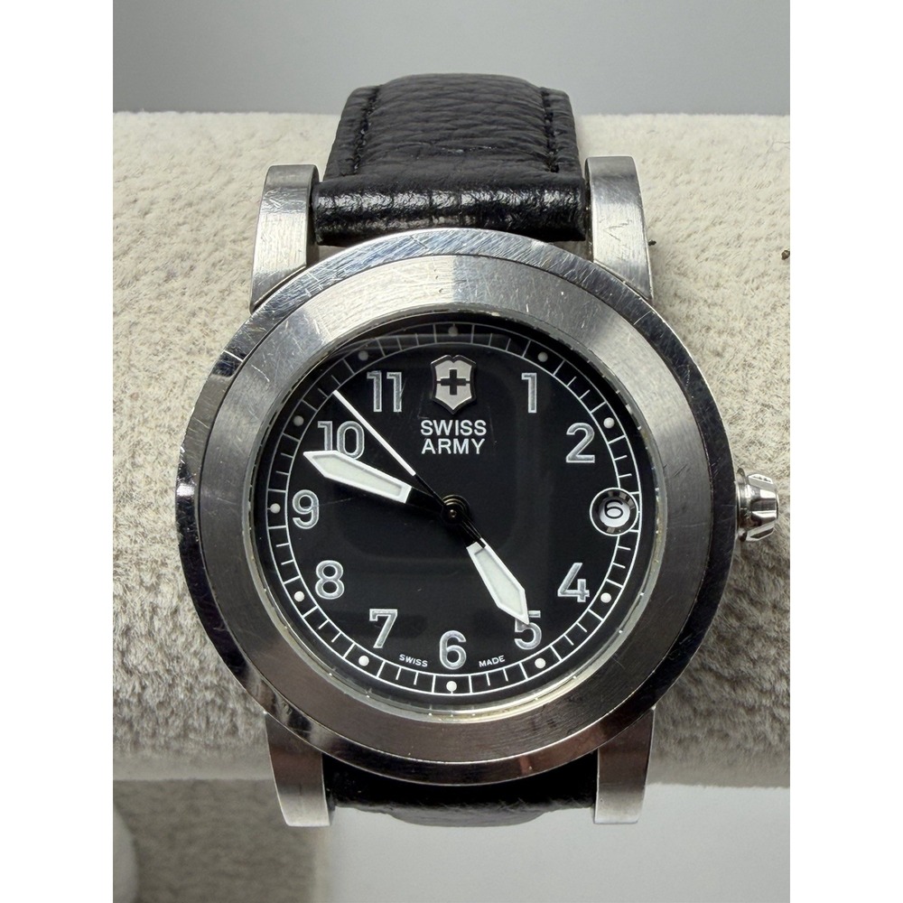Victorinox Swiss Army 24098 New Battery Ladies Watch 32MM 7.75" Leather Band